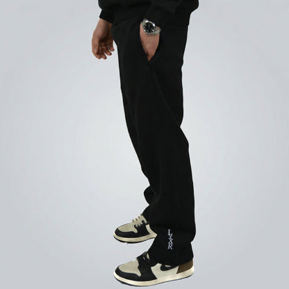 DELUSIONAL DREAMS sweatpants